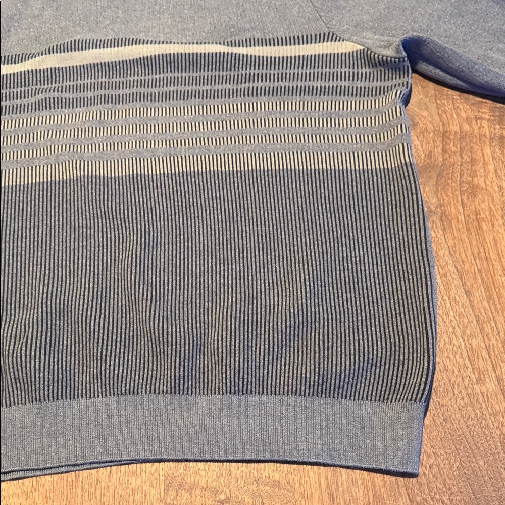 TRISTAN Crewneck Sweater - XL - Picture 5 of 10